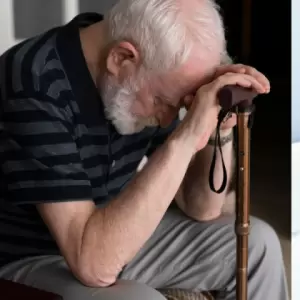 Imagem representativa: O Perigo das Quedas na Terceira Idade